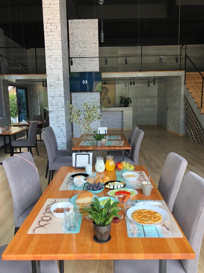 Nemesis Hotel Саранде Екстериор снимка