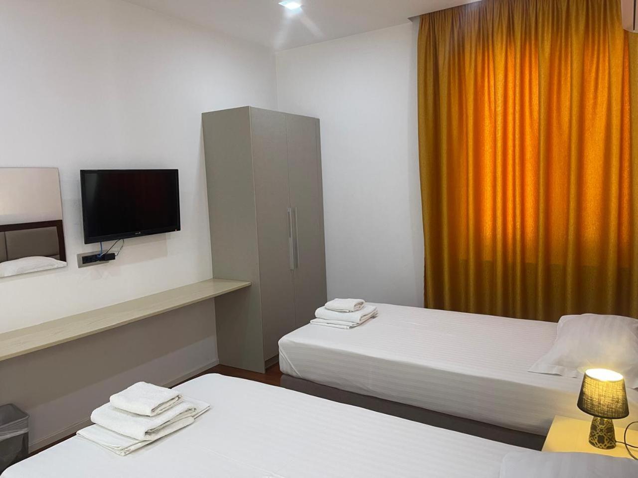 Nemesis Hotel Саранде Екстериор снимка